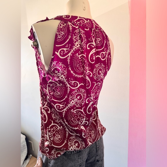 Kenar Paisley Ruffle Blouse - Red and White - Picture 4 of 5